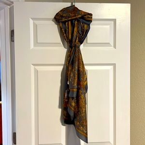 KAGARI PTE LTD Beautiful Silky Fashion
Scarf/Sarong 72”x35.5” New Accessories